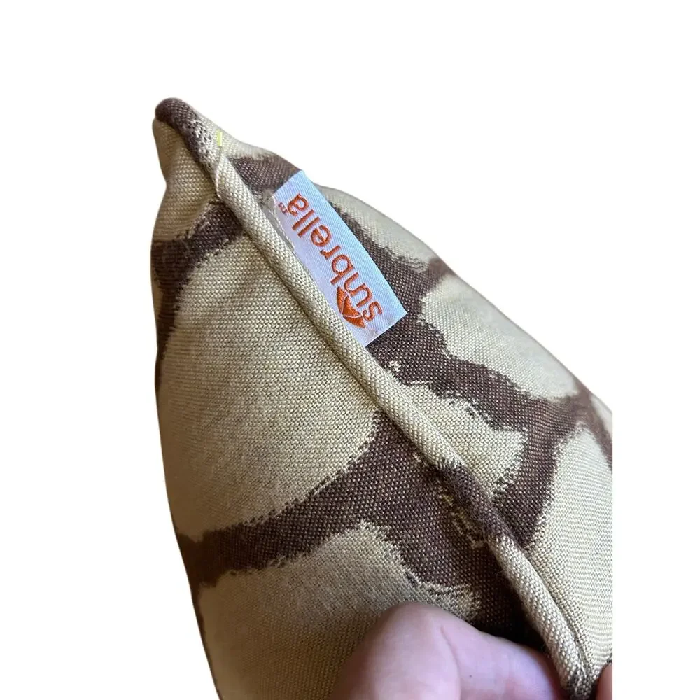 2 Sunbrella indoor outdoor decorative throw pillows giraffe print pattern